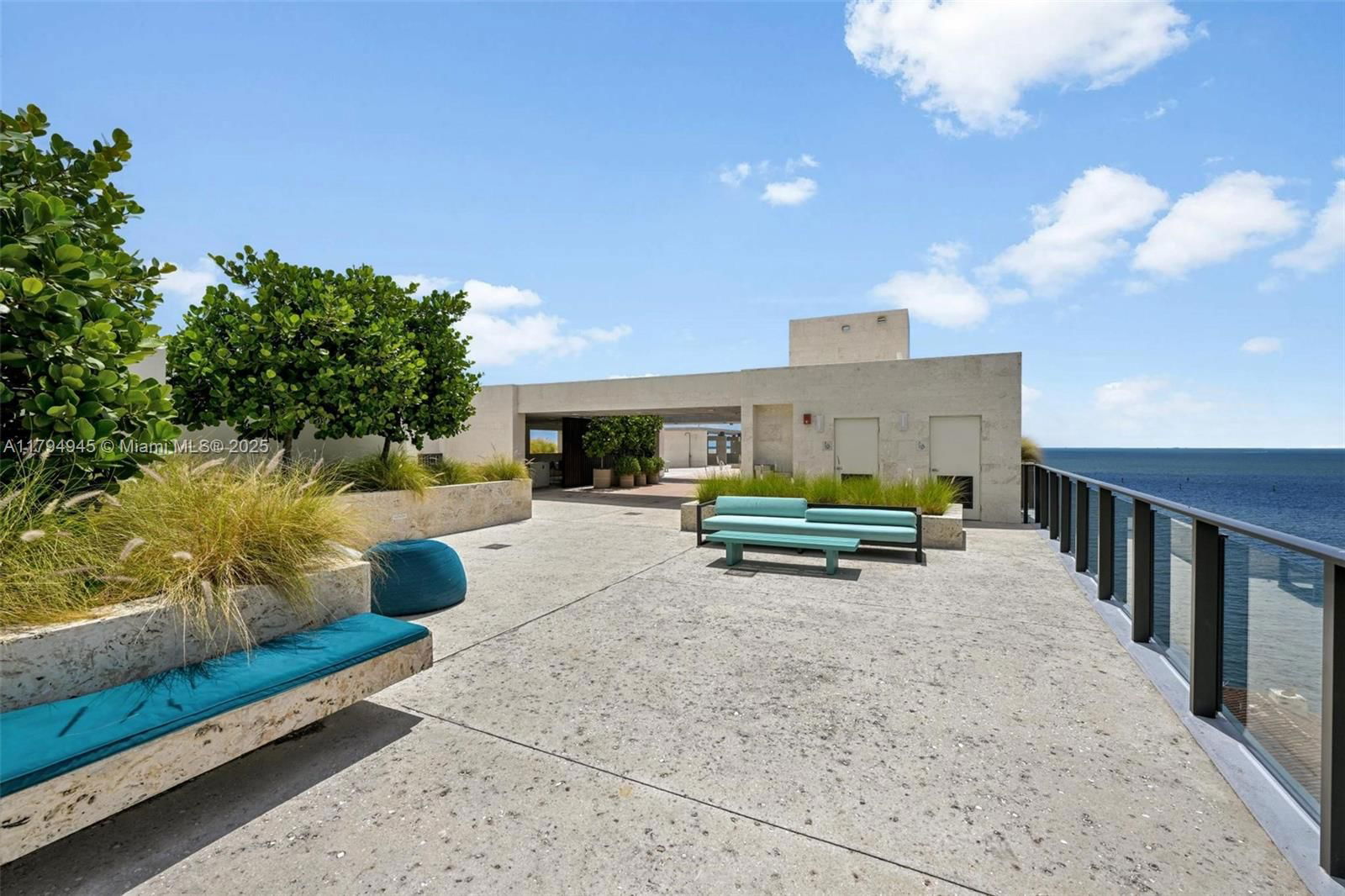 Real estate property located at 3581 Glencoe St #207, Miami-dade, Brickells Flagler, Miami, FL