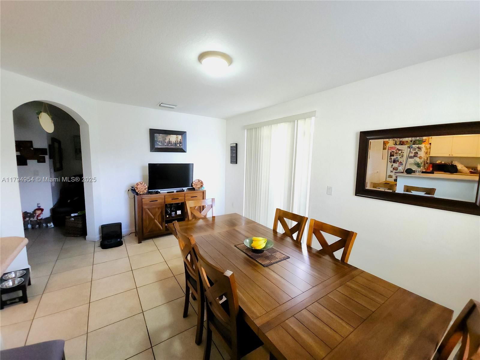 Real estate property located at 3064 1st Dr #3, Miami-dade, Fiji Condo No 3, Homestead, FL
