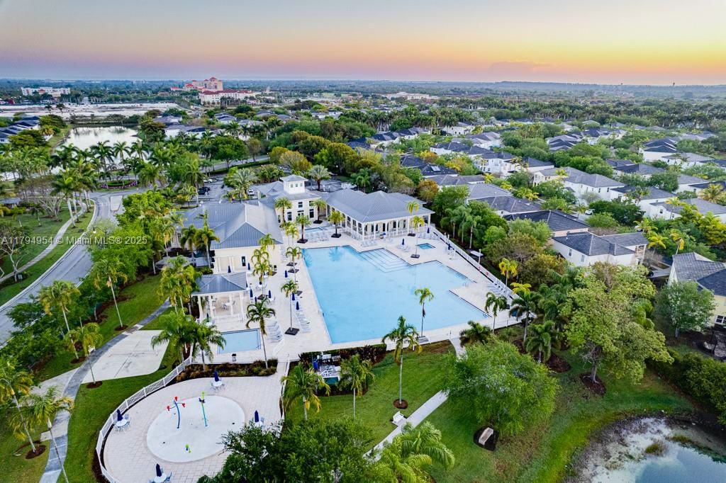 Real estate property located at 3064 1st Dr #3, Miami-dade, Fiji Condo No 3, Homestead, FL