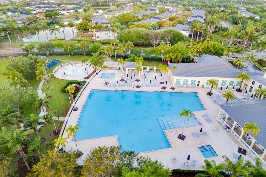 Real estate property located at 3064 1st Dr #3, Miami-dade, Fiji Condo No 3, Homestead, FL