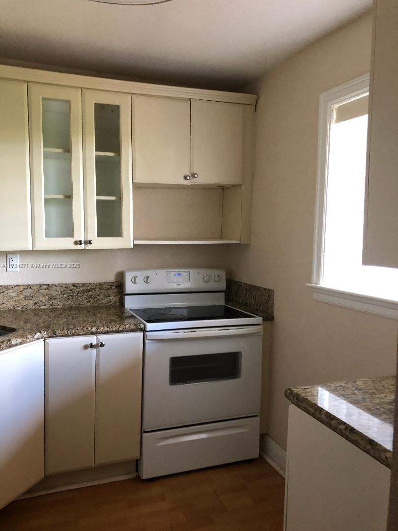 Real estate property located at 17255 95th Ave #459, Miami-dade, Village Homes & Condos At, Palmetto Bay, FL