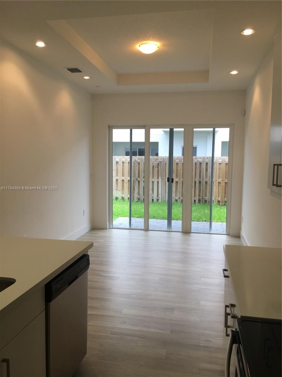 Real estate property located at 17545 150th Ct, Miami-dade, Venetian Parc, Miami, FL