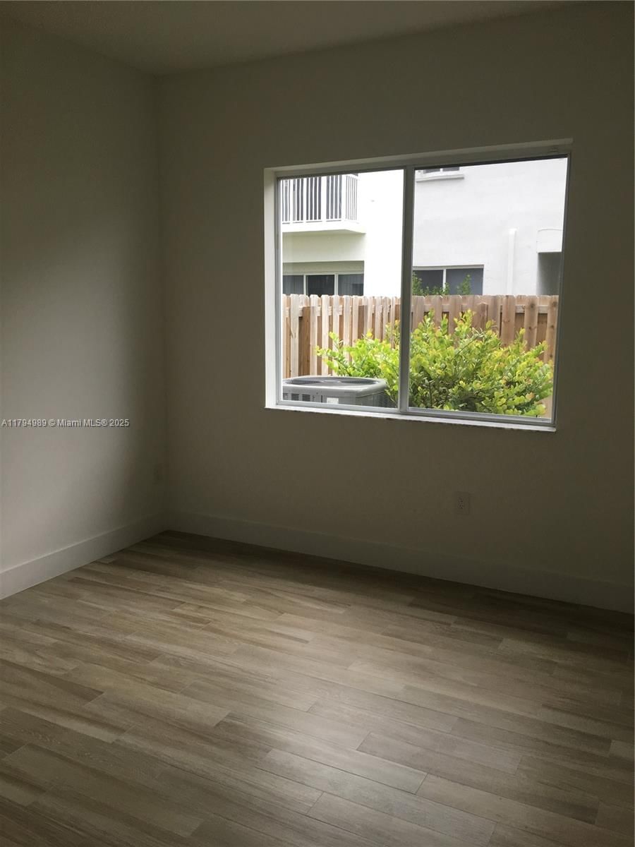 Real estate property located at 17545 150th Ct, Miami-dade, Venetian Parc, Miami, FL