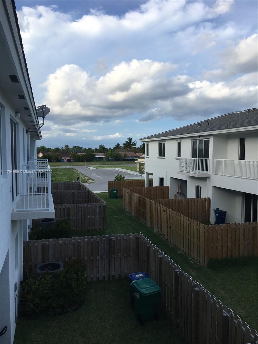 Real estate property located at 17545 150th Ct, Miami-dade, Venetian Parc, Miami, FL