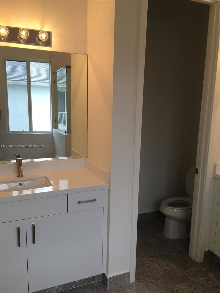 Real estate property located at 17545 150th Ct, Miami-dade, Venetian Parc, Miami, FL