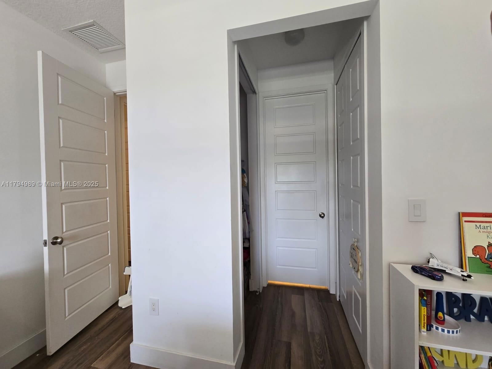 Real estate property located at 17545 150th Ct, Miami-dade, Venetian Parc, Miami, FL