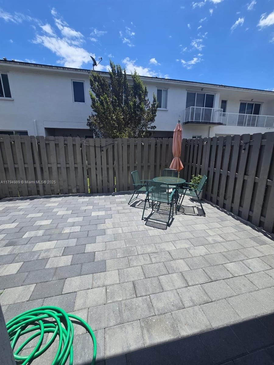 Real estate property located at 17545 150th Ct, Miami-dade, Venetian Parc, Miami, FL