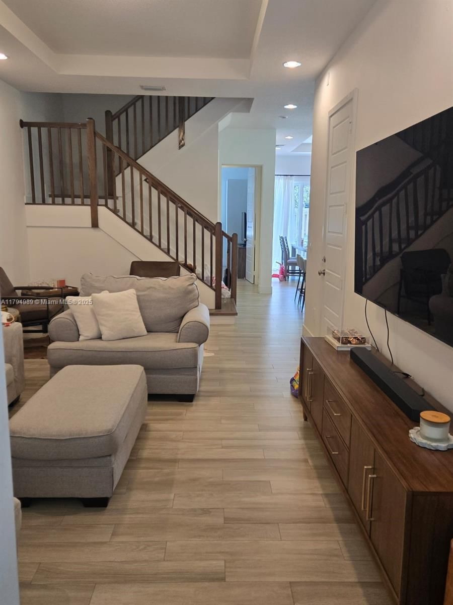 Real estate property located at 17545 150th Ct, Miami-dade, Venetian Parc, Miami, FL