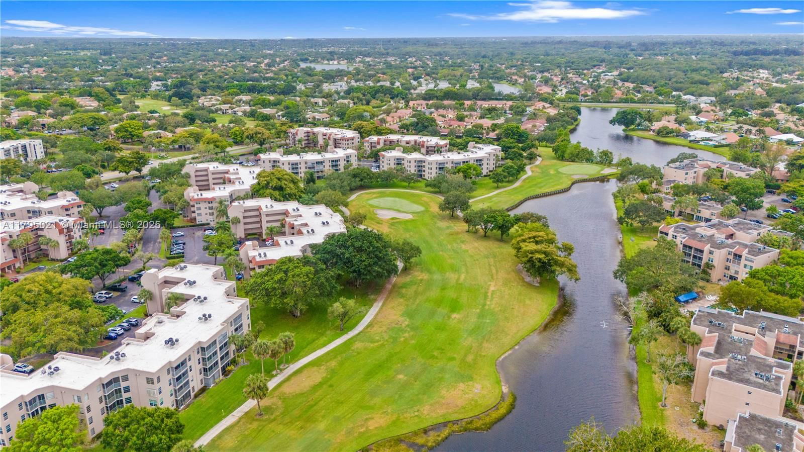 Real estate property located at 9501 Seagrape Dr #205, Broward, Condo 5 Of Sabal Palm Con, Davie, FL