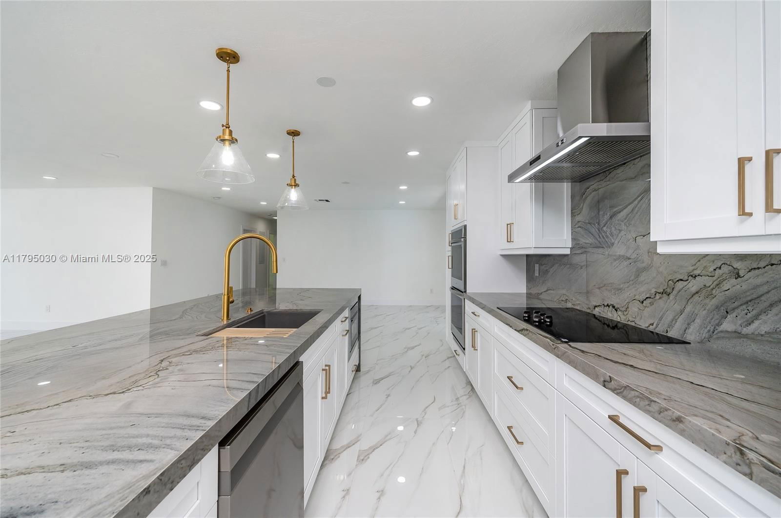 Real estate property located at 7638 167th St, Miami-dade, Cutler Homesites, Palmetto Bay, FL