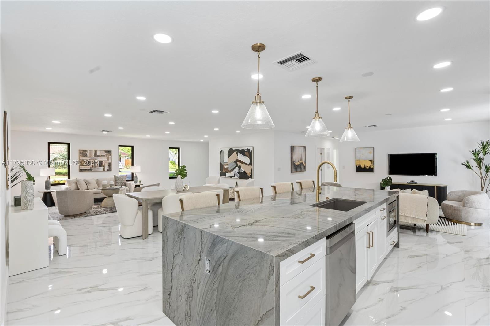 Real estate property located at 7638 167th St, Miami-dade, Cutler Homesites, Palmetto Bay, FL