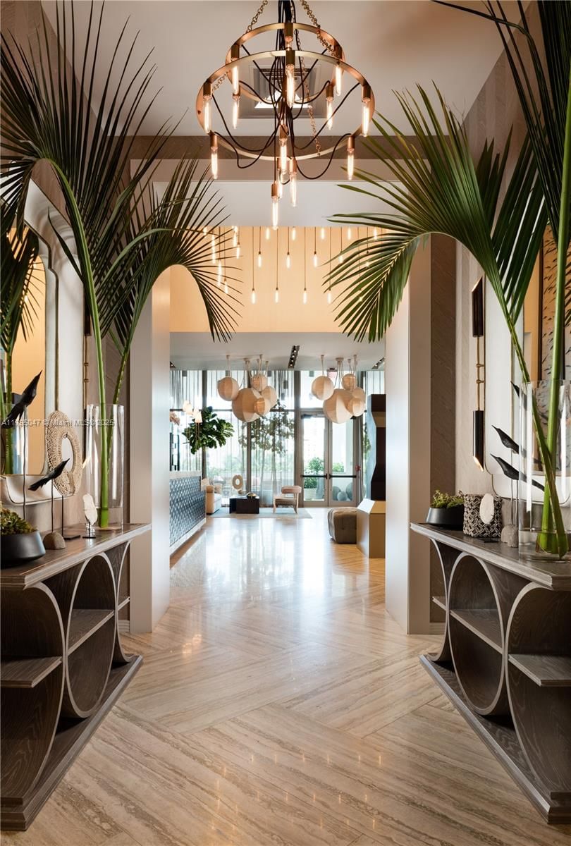 Real estate property located at 2900 7th Ave #1705, Miami-dade, Biscayne Beach Condo, Miami, FL