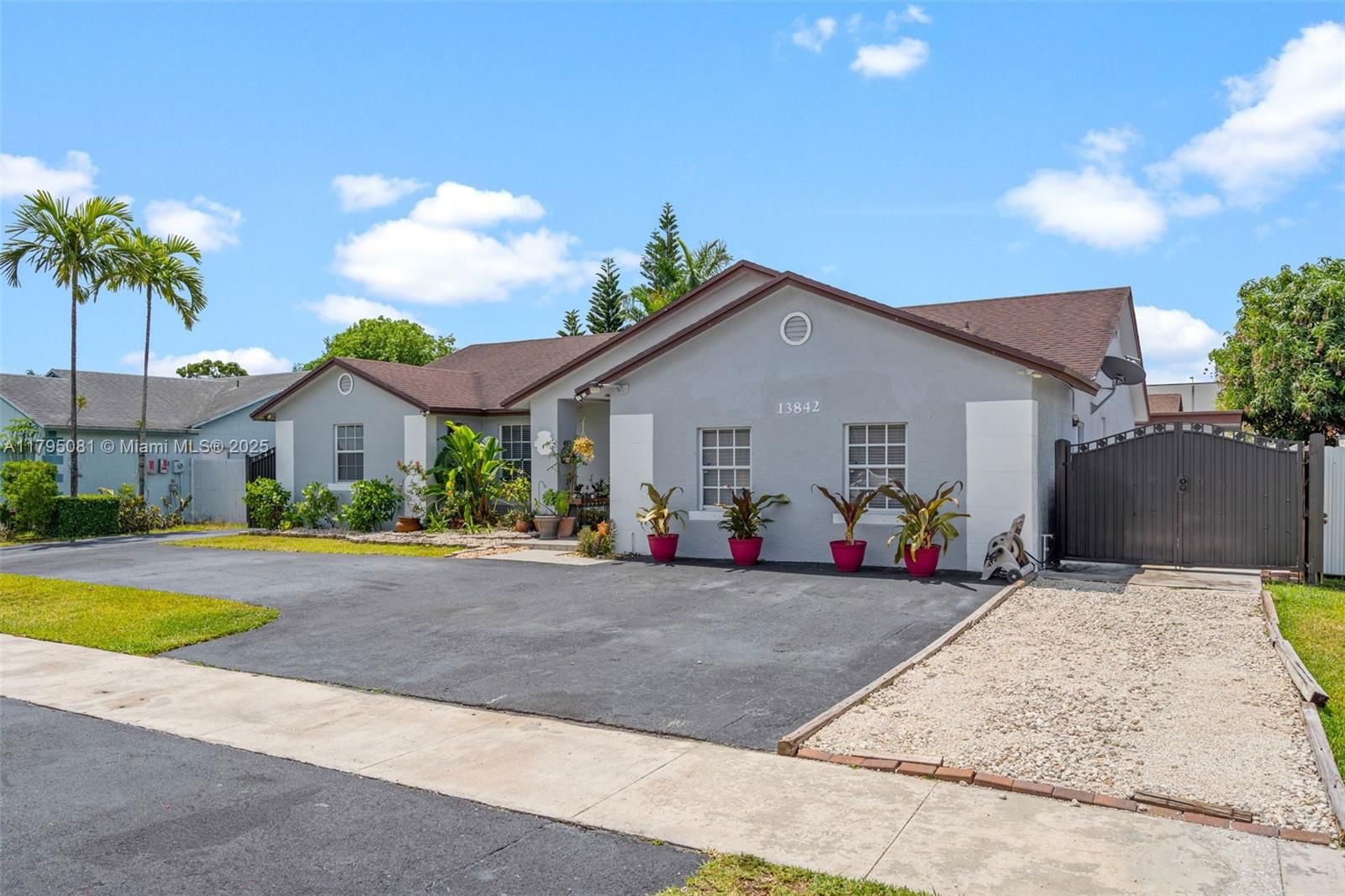 Real estate property located at 13842 285th St, Miami-dade, Hartford Place, Homestead, FL