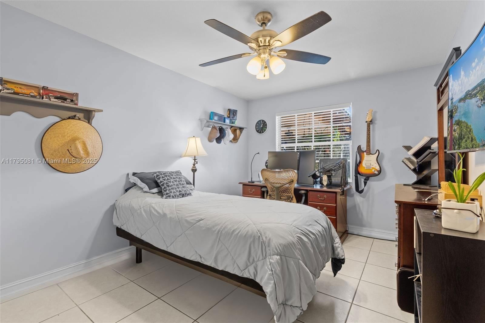 Real estate property located at 13842 285th St, Miami-dade, Hartford Place, Homestead, FL