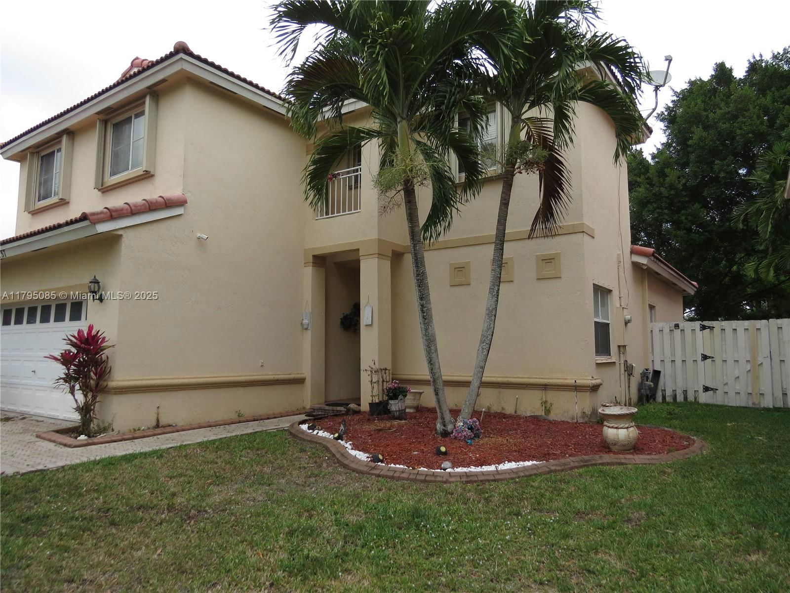 Real estate property located at 4237 153rd Ave, Broward, Replat Of Country Lakes, Miramar, FL