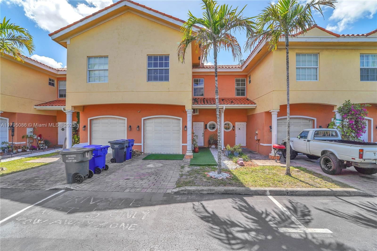 Real estate property located at 2307 Washington St #5, Broward, Tuscan View Condominium, Hollywood, FL