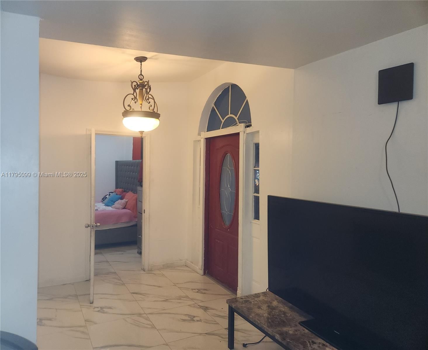 Real estate property located at 9407 4th Ave, Miami-dade, Pinewood Park Pl Amd 2nd, Miami, FL