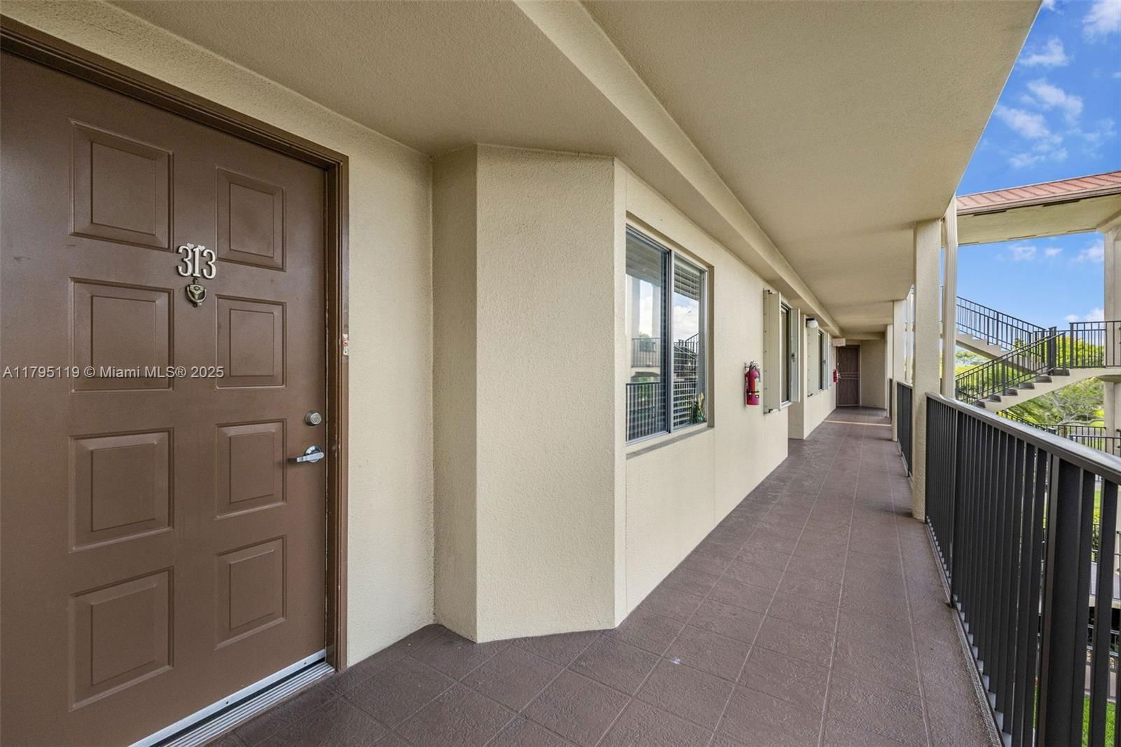 Real estate property located at 1351 141st Ave #313G, Broward, Suffolk At Century Villag, Pembroke Pines, FL