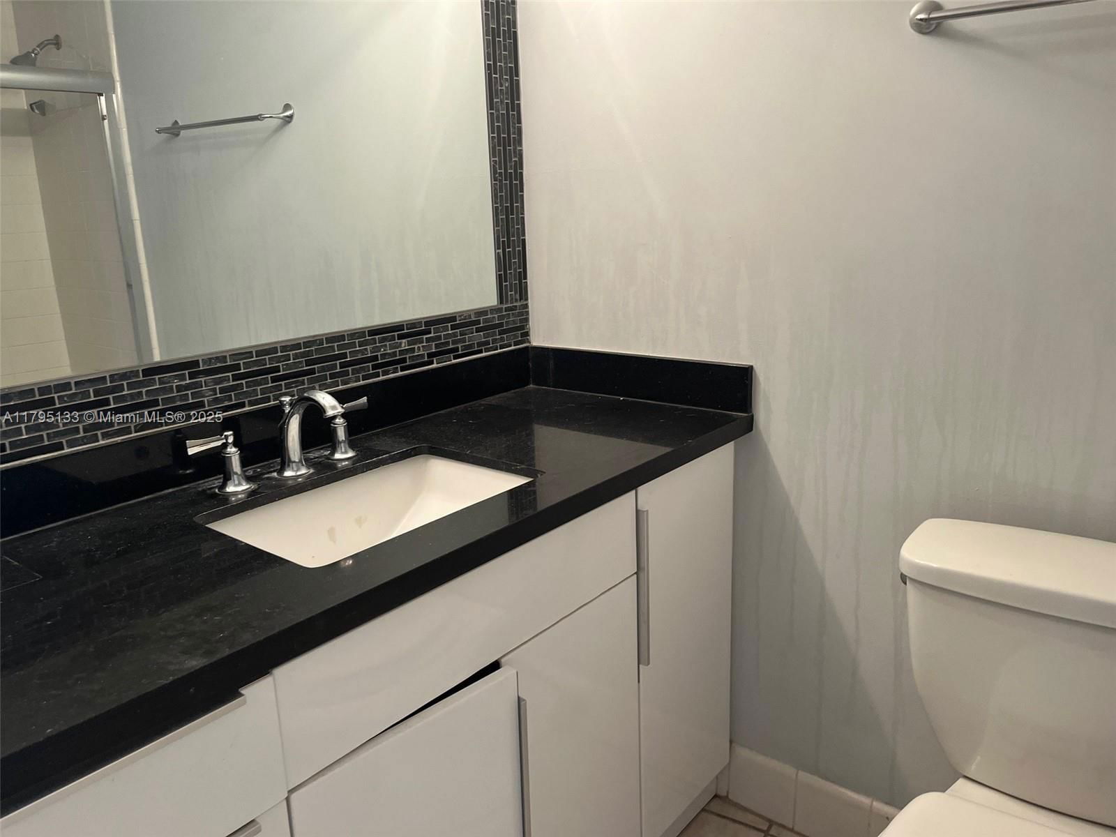 Real estate property located at 900 Bay Dr #913, Miami-dade, King Cole Condo, Miami Beach, FL