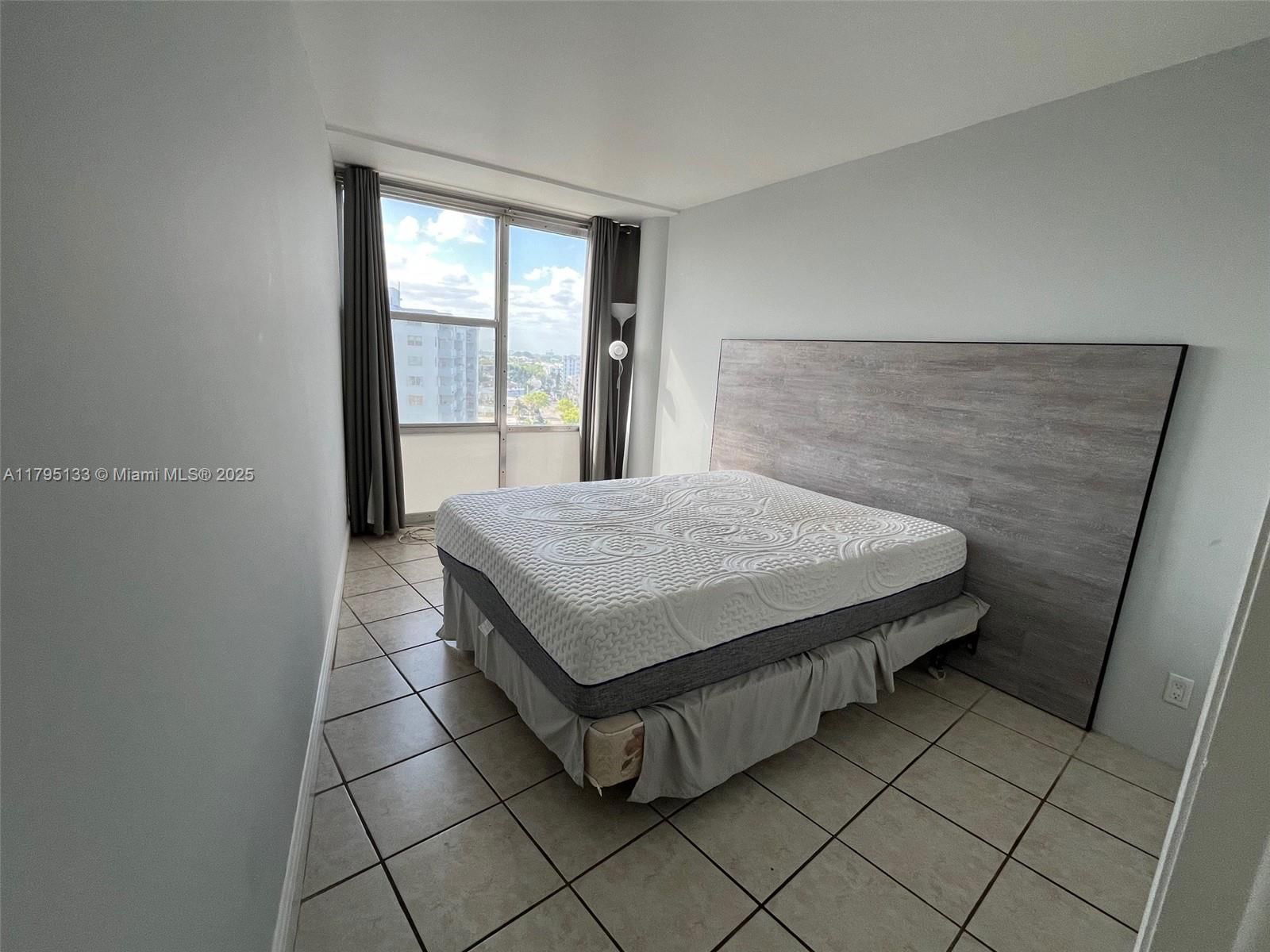 Real estate property located at 900 Bay Dr #913, Miami-dade, King Cole Condo, Miami Beach, FL