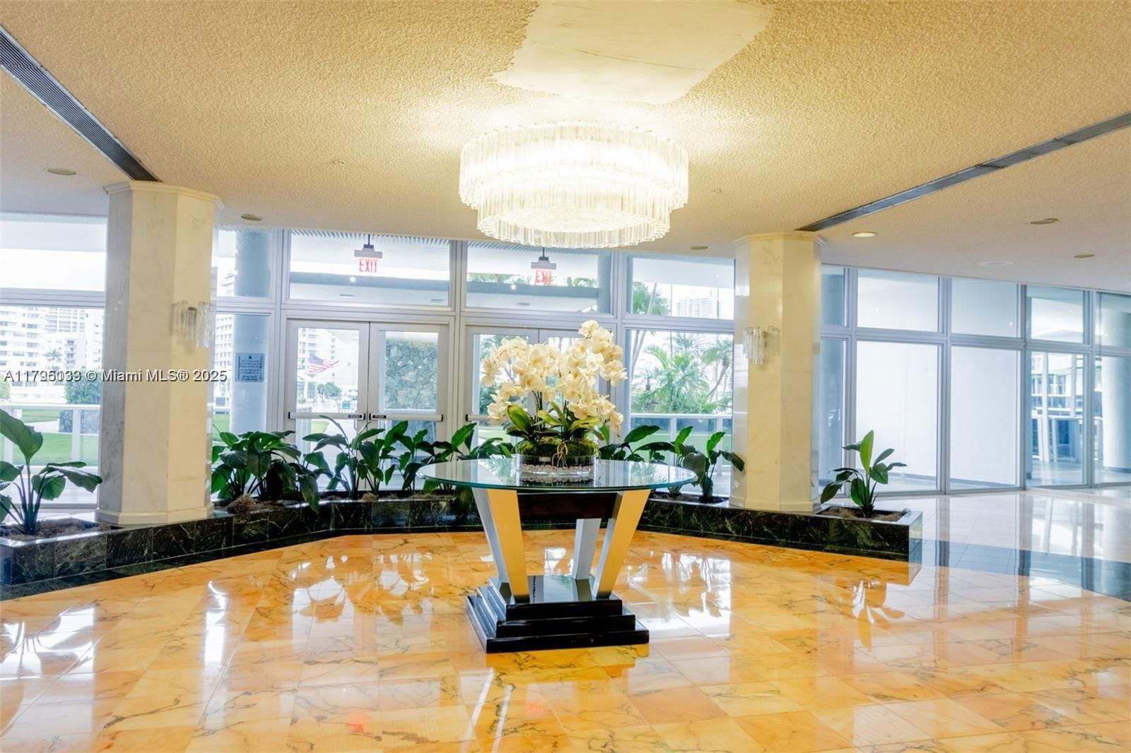 Real estate property located at 900 Bay Dr #913, Miami-dade, King Cole Condo, Miami Beach, FL