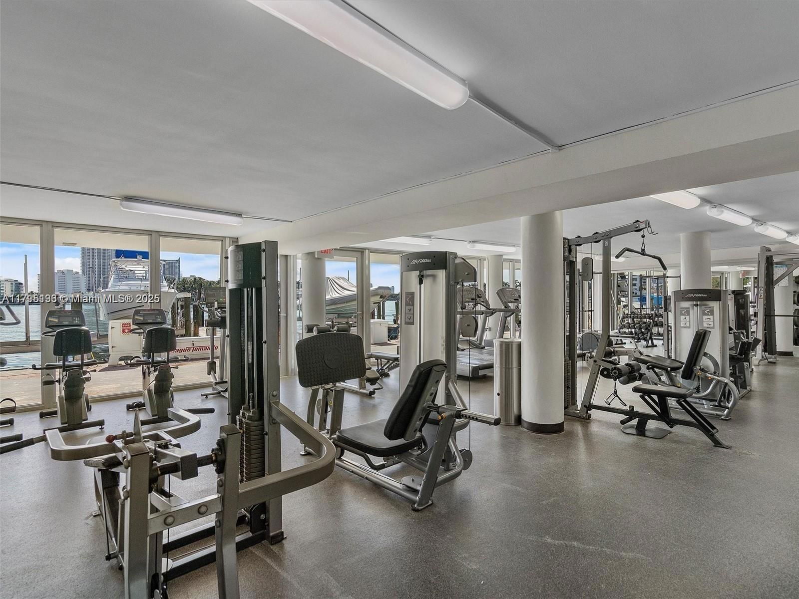 Real estate property located at 900 Bay Dr #913, Miami-dade, King Cole Condo, Miami Beach, FL