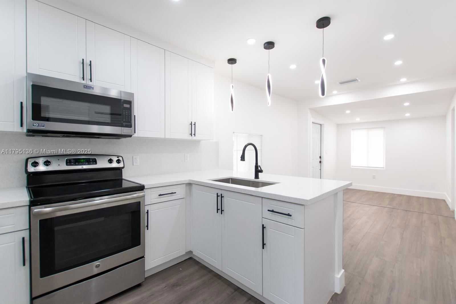 Real estate property located at 1045 55th Terrace, Miami-dade, Bowling Green Extension, Miami, FL