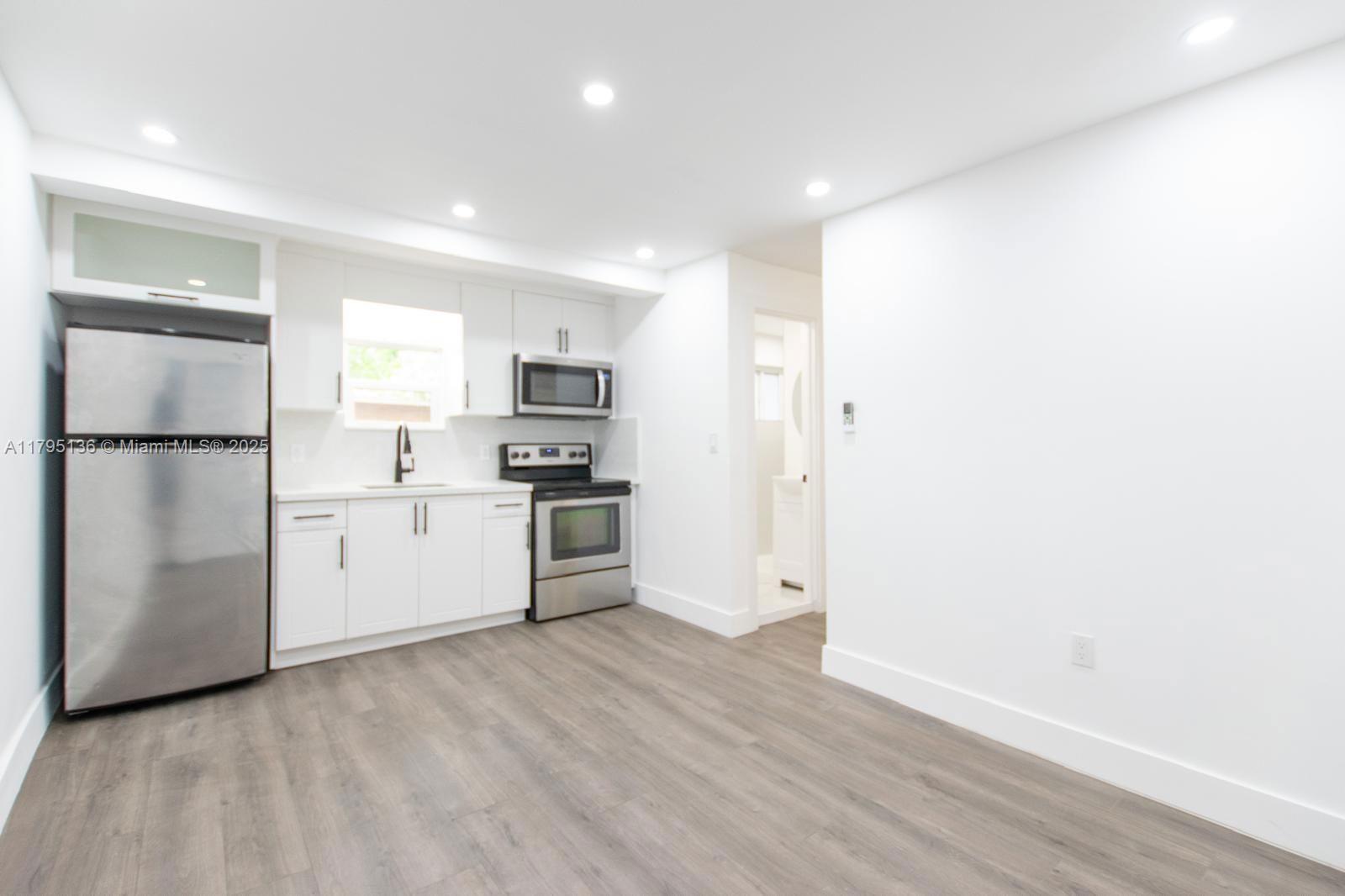 Real estate property located at 1045 55th Terrace, Miami-dade, Bowling Green Extension, Miami, FL