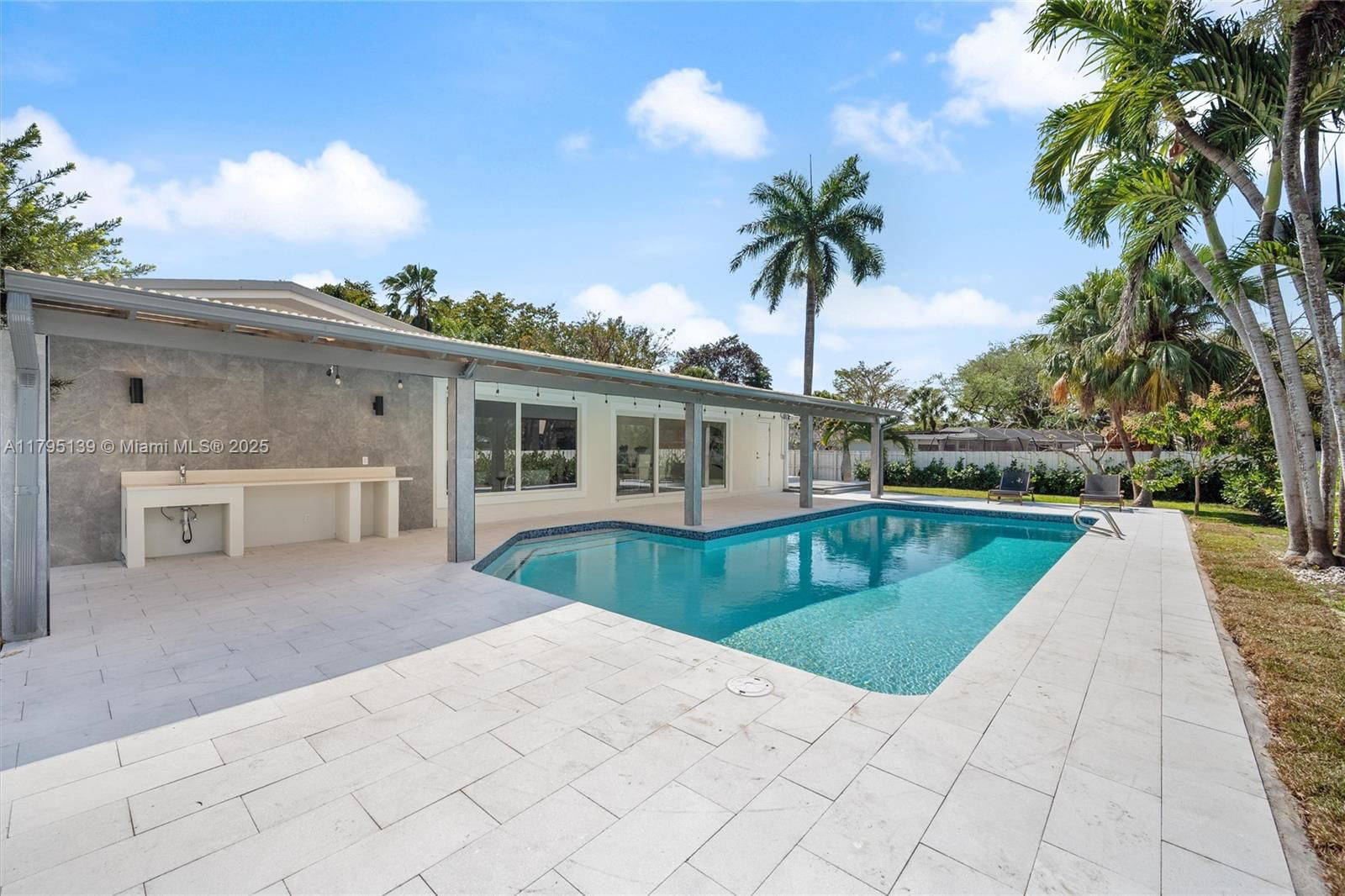 Real estate property located at 14740 83rd Pl, Miami-dade, Mangowood Pt 2, Palmetto Bay, FL