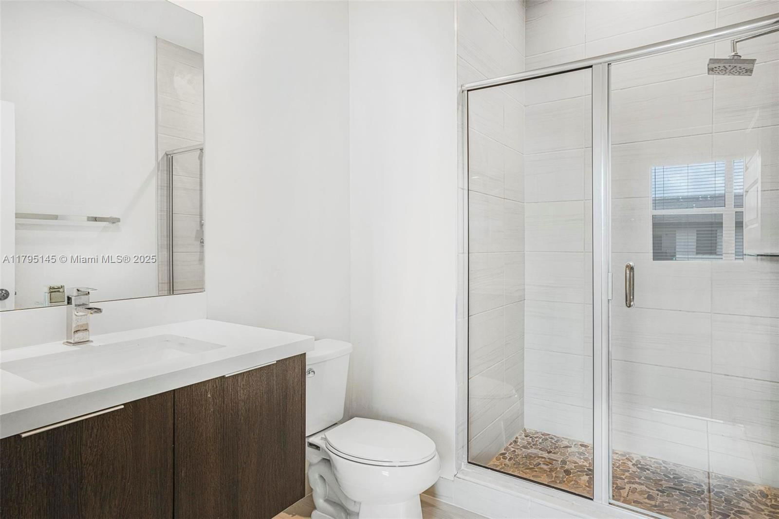 Real estate property located at 7865 104th Ave #33, Miami-dade, Apex At Park Central, Doral, FL