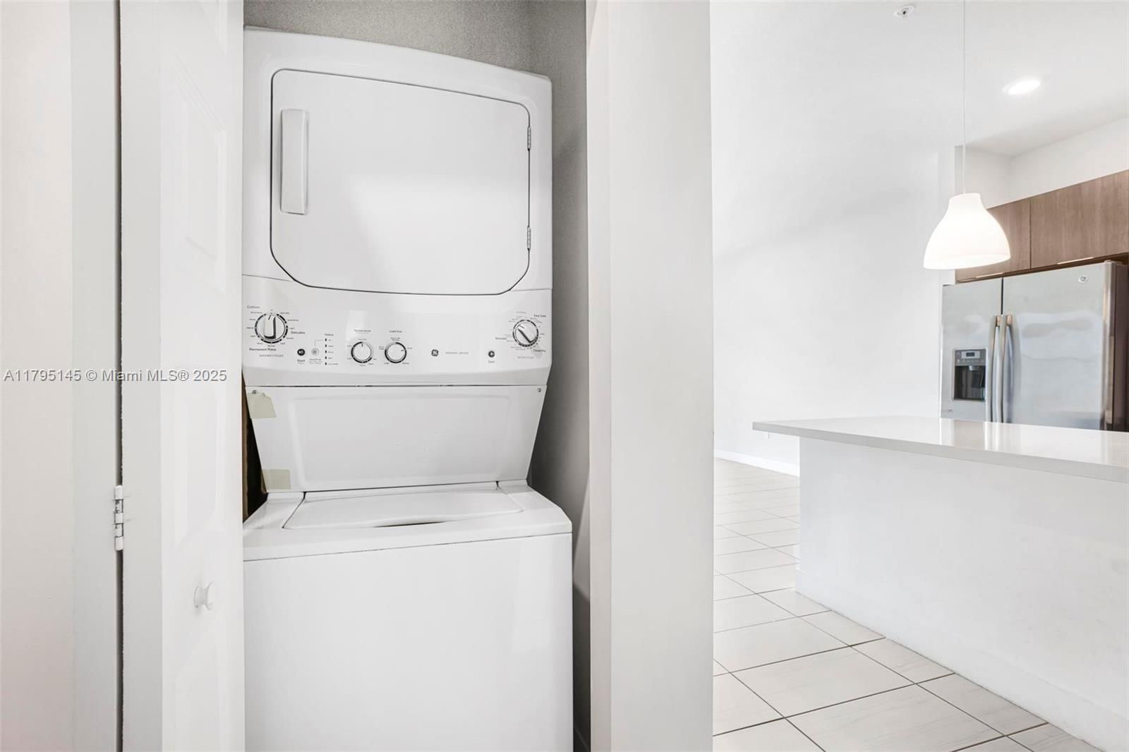 Real estate property located at 7865 104th Ave #33, Miami-dade, Apex At Park Central, Doral, FL