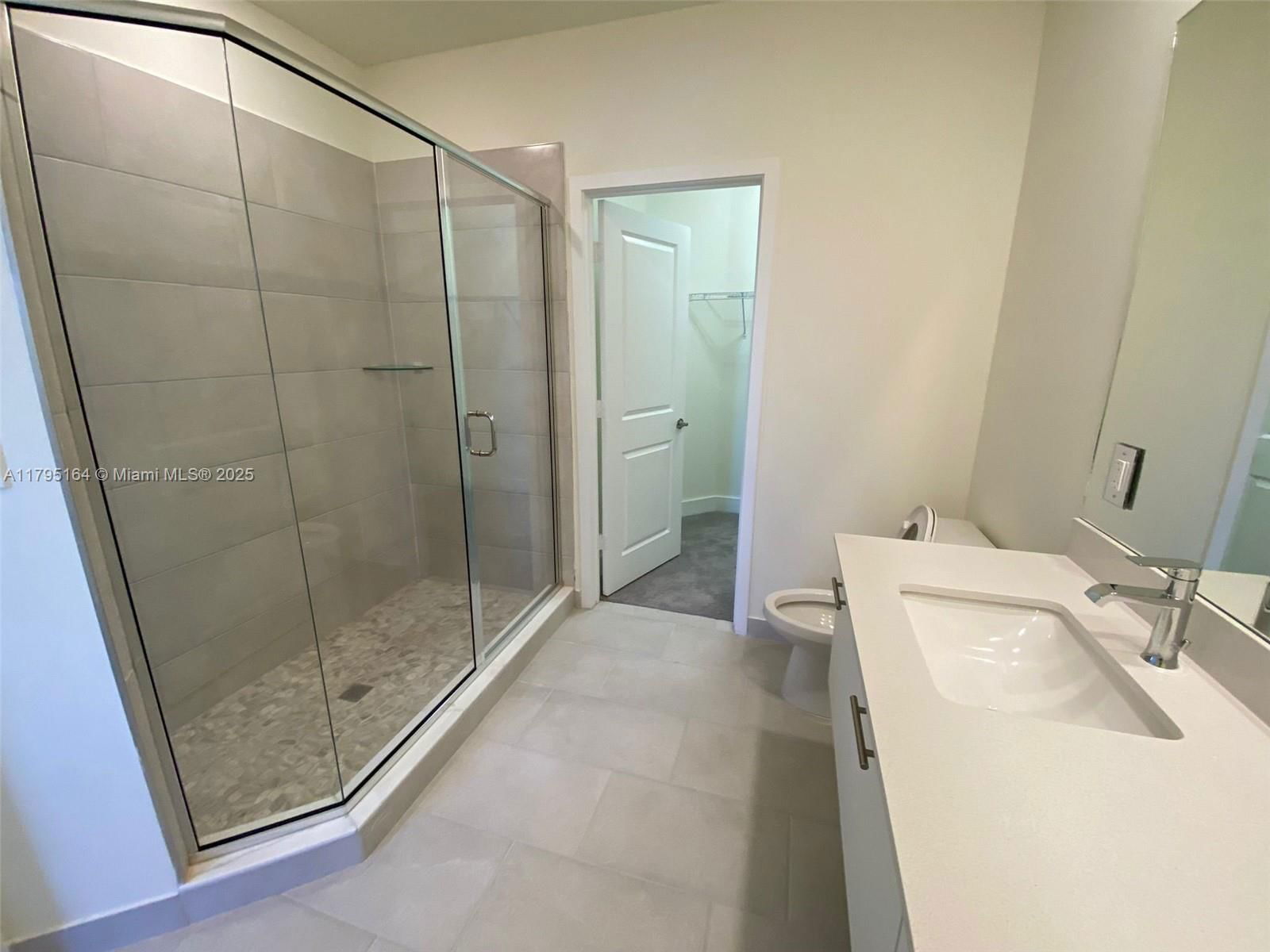 Real estate property located at 10250 66th ST #103, Miami-dade, Landmark At Doral Condo No, Doral, FL
