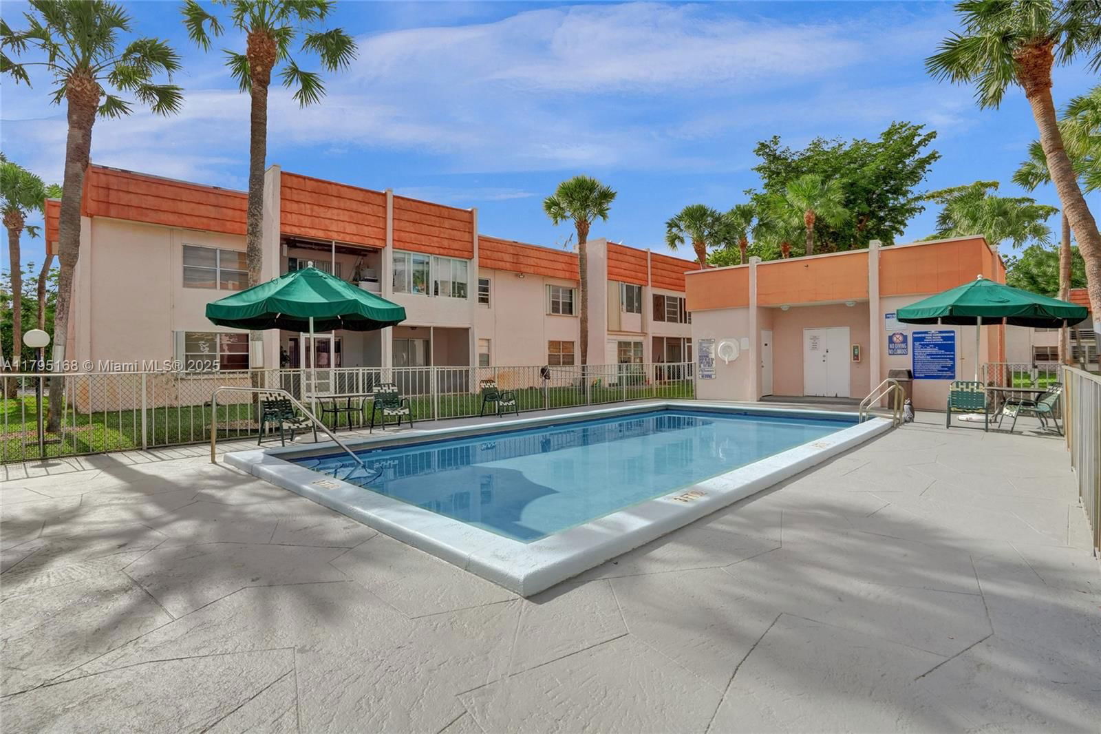 Real estate property located at 7610 Stirling Rd #207C, Broward, Countryside Condo, Davie, FL