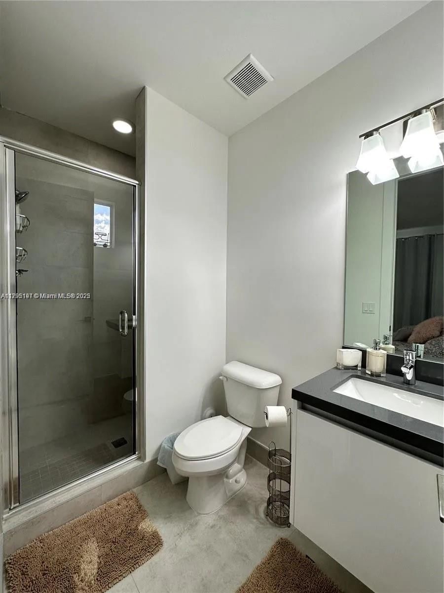 Real estate property located at 10126 76th Ter, Miami-dade, Doral Commons Residential, Doral, FL