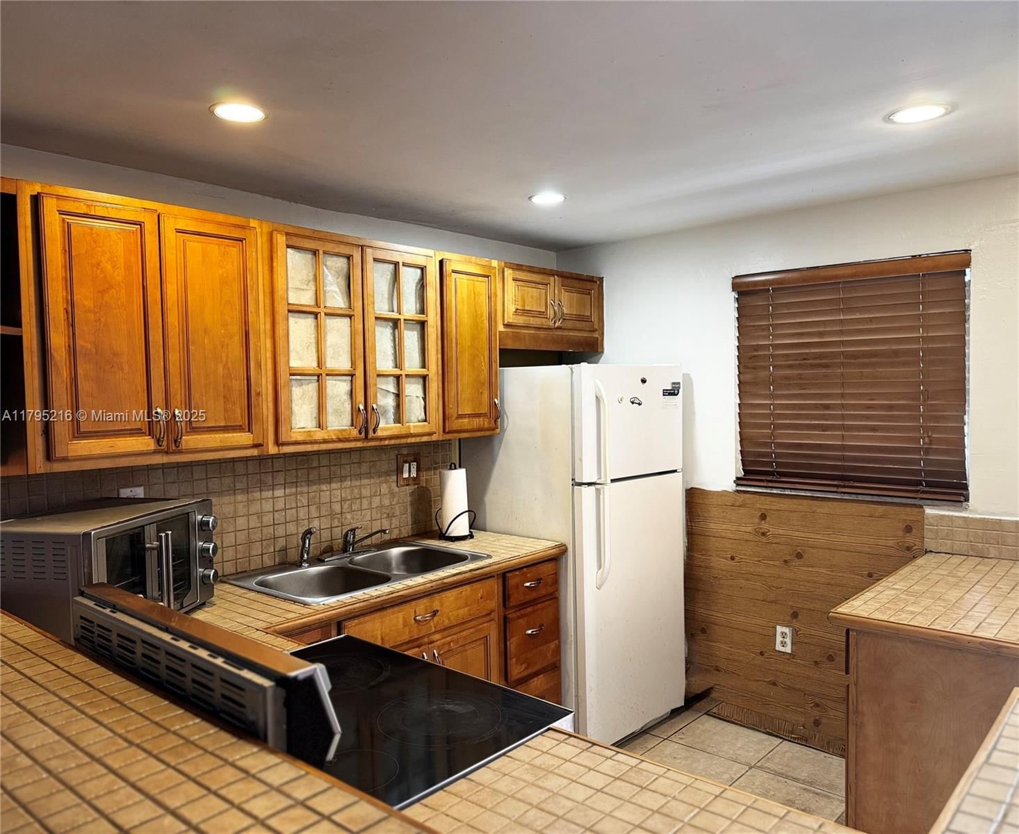 Real estate property located at 20520 15th Ave #122, Miami-dade, Enclave At The Park Condo, Miami Gardens, FL