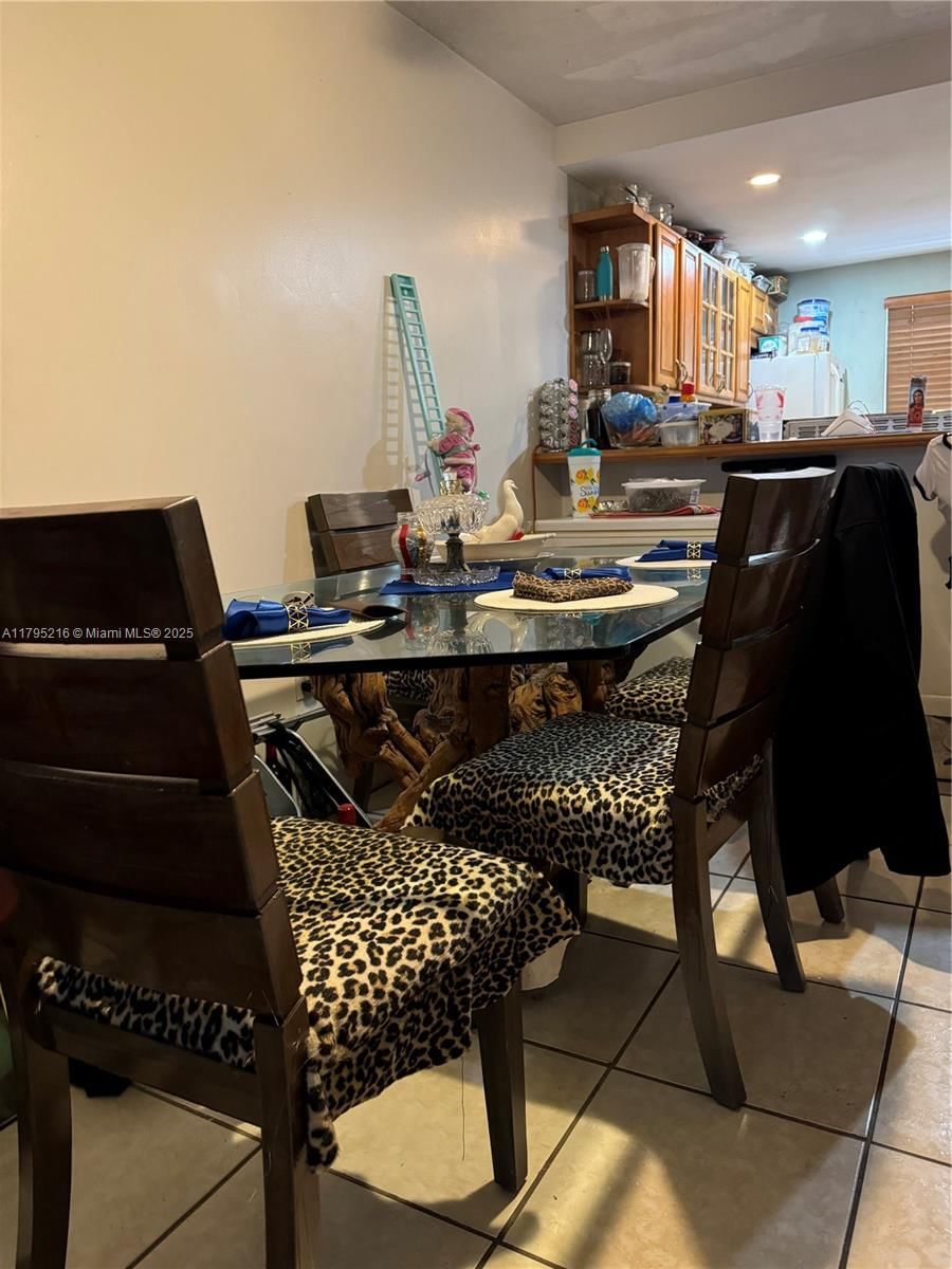 Real estate property located at 20520 15th Ave #122, Miami-dade, Enclave At The Park Condo, Miami Gardens, FL