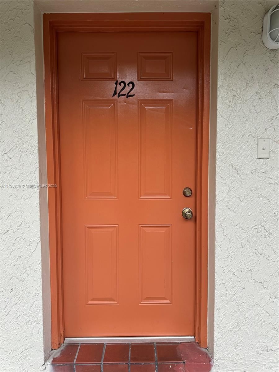 Real estate property located at 20520 15th Ave #122, Miami-dade, Enclave At The Park Condo, Miami Gardens, FL