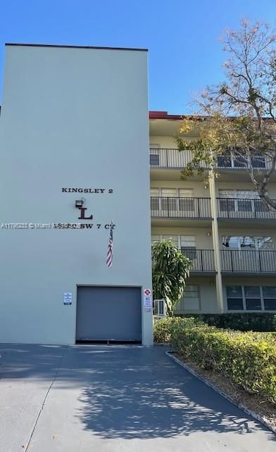 Real estate property located at 13250 7th Ct #402L, Broward, Kingsley At Century Villa, Pembroke Pines, FL