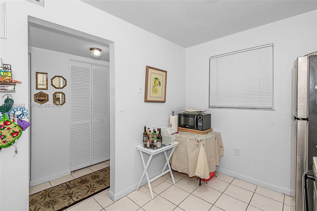 Real estate property located at 6880 Abbott Ave #212, Miami-dade, Peter Alan Condo Apts, Miami Beach, FL