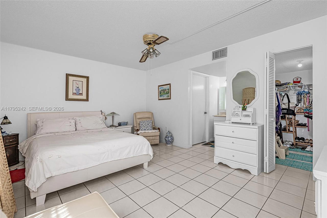 Real estate property located at 6880 Abbott Ave #212, Miami-dade, Peter Alan Condo Apts, Miami Beach, FL