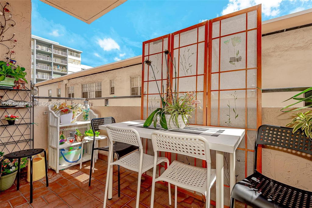 Real estate property located at 6880 Abbott Ave #212, Miami-dade, Peter Alan Condo Apts, Miami Beach, FL