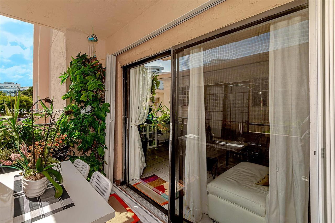 Real estate property located at 6880 Abbott Ave #212, Miami-dade, Peter Alan Condo Apts, Miami Beach, FL