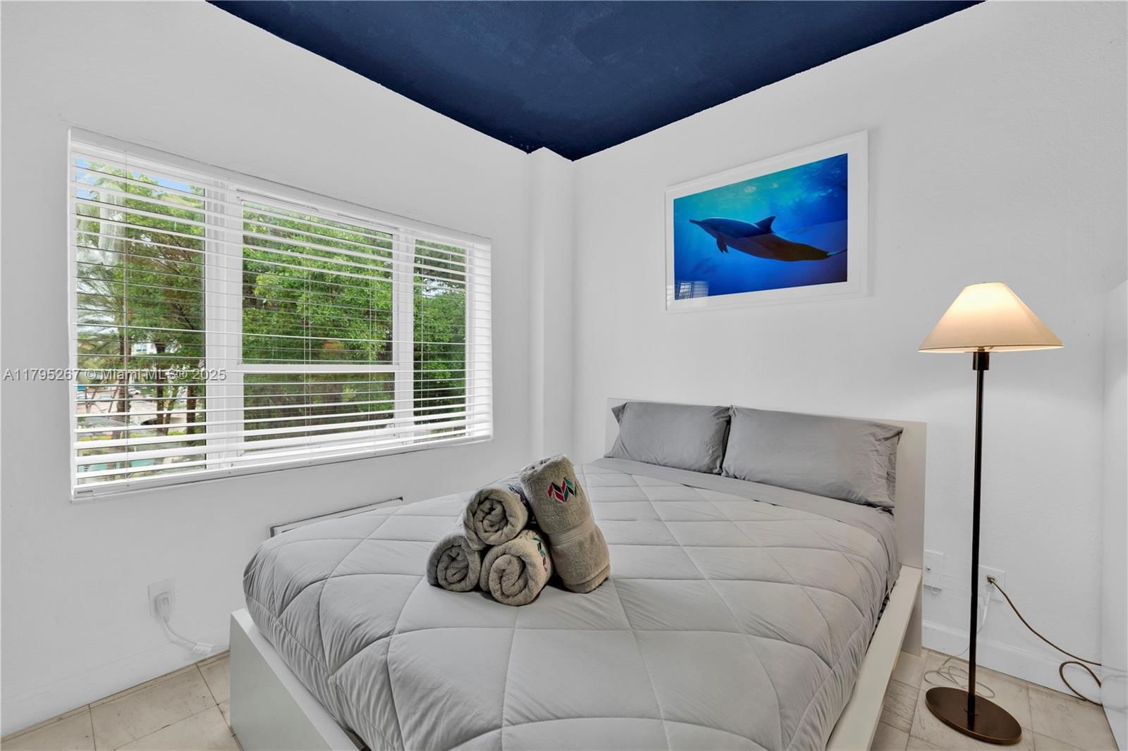 Real estate property located at 255 24th St #302, Miami-dade, The Mantell Condo, Miami Beach, FL
