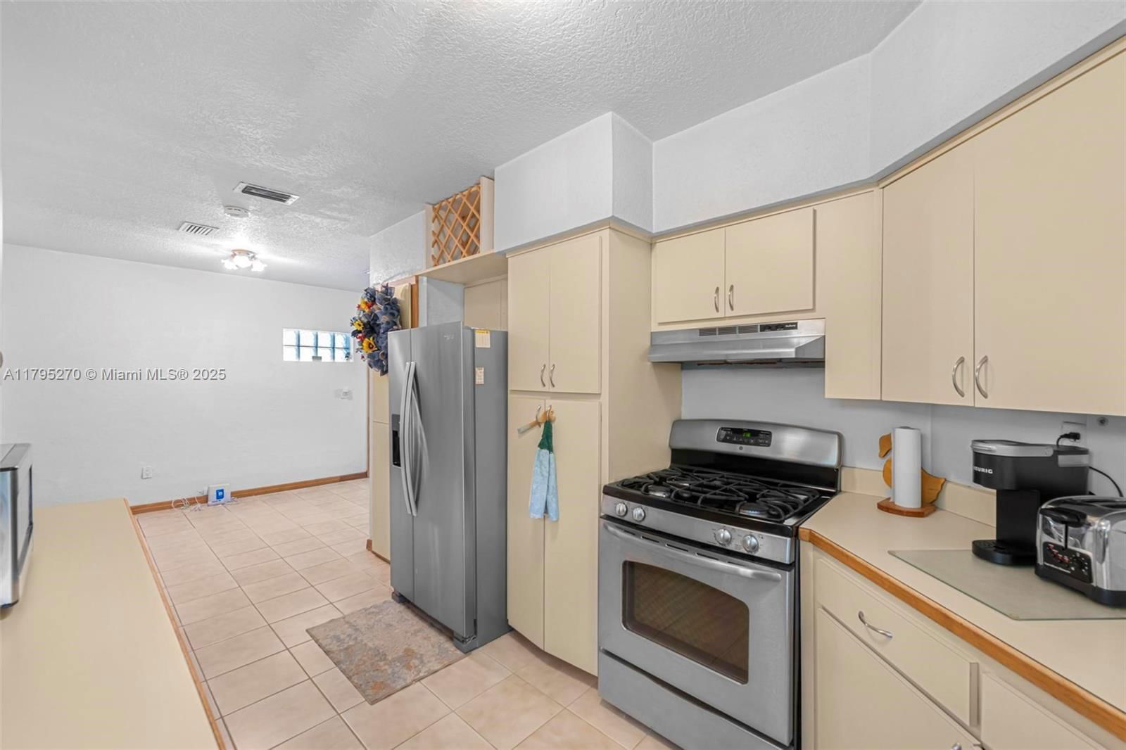 Real estate property located at 9240 Nautilus Dr, Miami-dade, Cutler Ridge Sec 4, Cutler Bay, FL