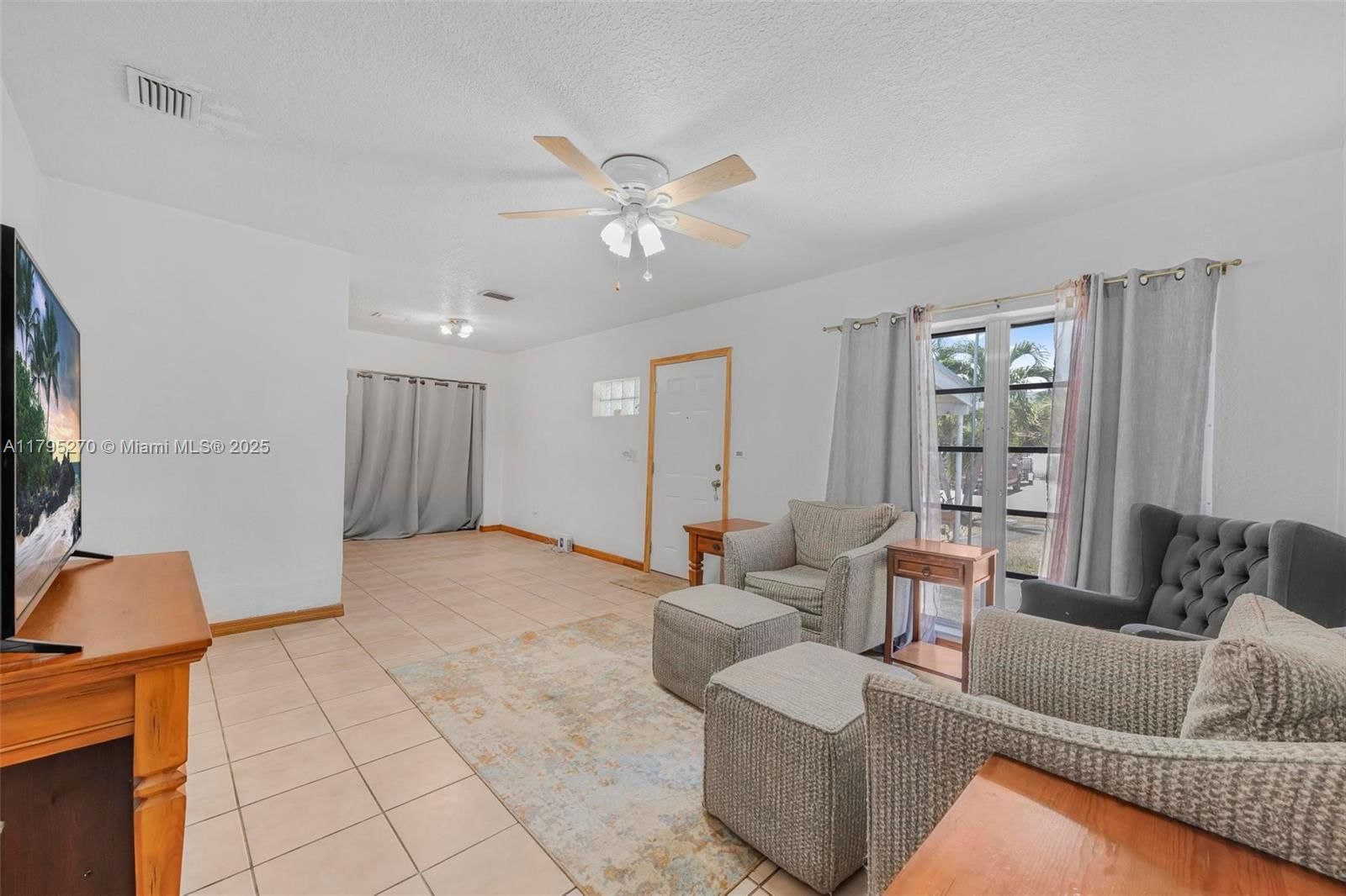 Real estate property located at 9240 Nautilus Dr, Miami-dade, Cutler Ridge Sec 4, Cutler Bay, FL