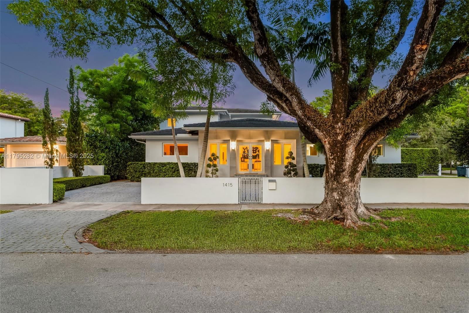 Real estate property located at 1415 Madrid St, Miami-dade, Coral Gables Granada Sec, Coral Gables, FL