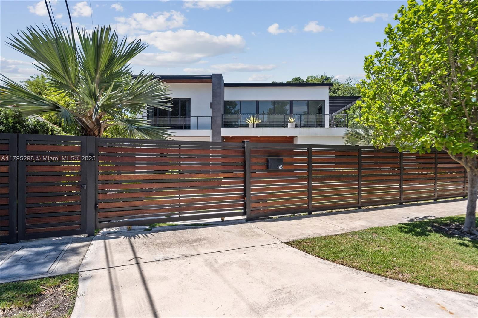 Real estate property located at 58 Bay Heights Dr, Miami-dade, Bay Heights, Miami, FL