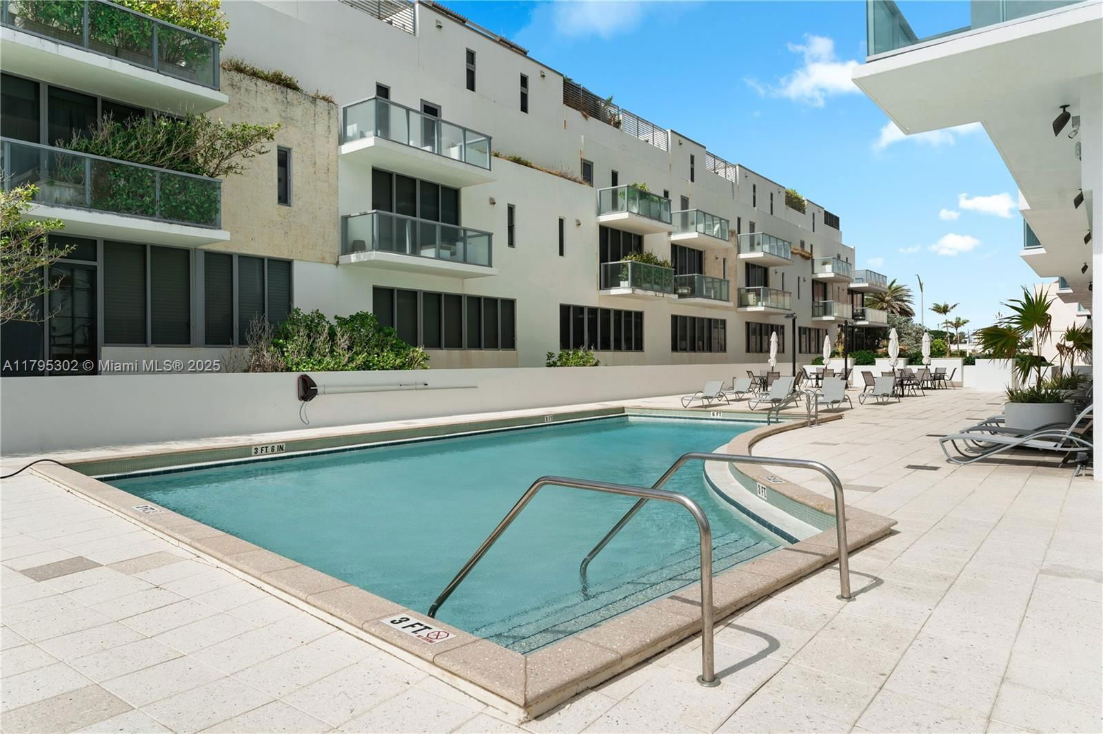 Real estate property located at 9511 Collins Ave #301, Miami-dade, 9500 Oceans Condo, Surfside, FL