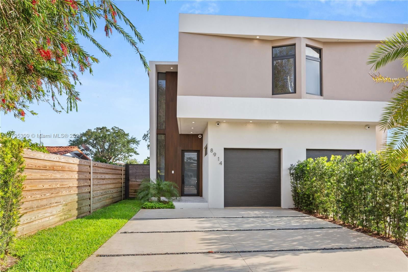 Real estate property located at 8914 25th St #8914, Miami-dade, John A Campbells Little F, Miami, FL