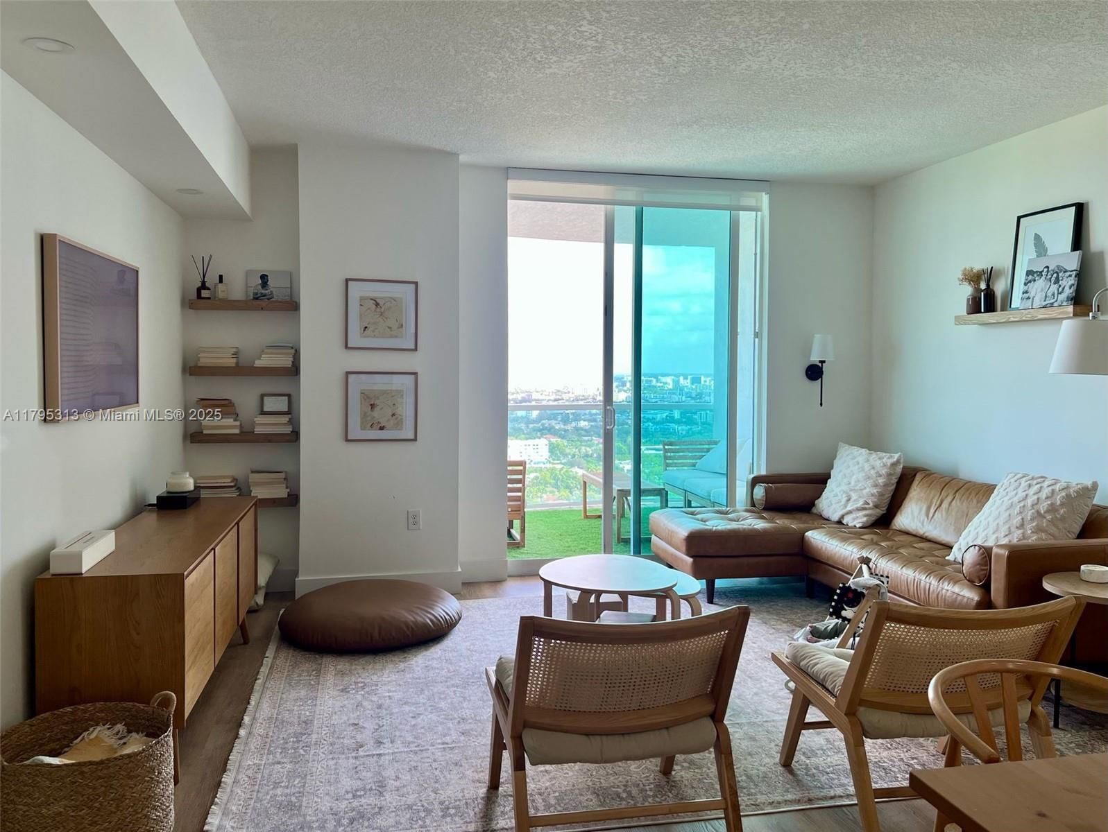 Real estate property located at 2101 Brickell Ave #3208, Miami-dade, Skyline On Brickell Condo, Miami, FL